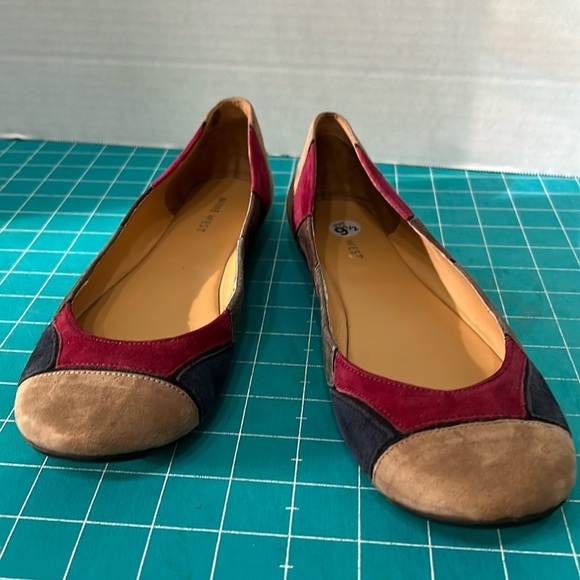 Nine West women’s suede flats 9.5 Natural color way - Picture 1 of 12
